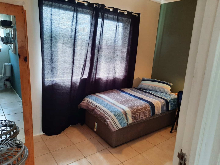 8 Bedroom Property for Sale in Summerstrand Eastern Cape